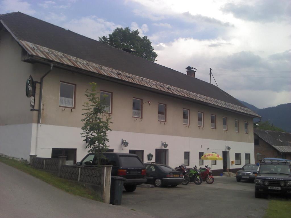 Gasthof Dorfwirt Hotel Hermagor Exterior foto